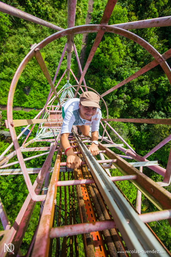 Ouanary : grimpe au sommet de la tour telecom