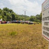 Crise sociale en Guyane. 4 avril 2017. Manifestation à Kourou, aux pieds du CSG (Centre Spatial Guyanais).