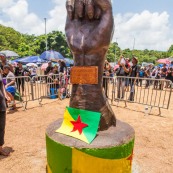 Crise sociale en Guyane. 4 avril 2017. Manifestation à Kourou, aux pieds du CSG (Centre Spatial Guyanais).