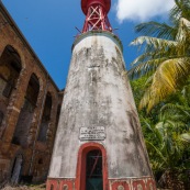 Guyane. Vestiges du bagne. Iles du salut. Ile royale : ruines, phare, hospital.