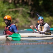 Kayak polo sur le lac saccharin pres du Rorota en Guyane Francaise (Remire Montjoly). Sport d'equipes avec ballon en Kayak. En exterieur. Terrain. Entrainement avec Franck Besson, champion du monde de la discipline.