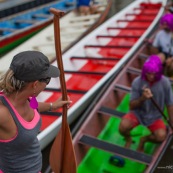 Course de pirogue en Guyane a Montsinery tonnegrande. P12 et P4 (12 places et 4 places). Organise par le club de canoe kayak et pirogue de Cayenne (ASPAG). Deguisements des equipages.