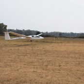 Aterrissage d'un planeur a Moissac.