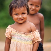 Portrait d'enfants amerindiens.