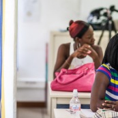 Portraits. Guyane. Cultures multiculturalite. Populations. Peuples. Couleurs de peau varié. En apprentissage FLE (francais langue etrangere). Formation. Cours. Equinoxe formation. Professeur et eleves.