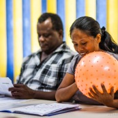 Portraits. Guyane. Cultures multiculturalite. Populations. Peuples. Couleurs de peau varié. En apprentissage FLE (francais langue etrangere). Formation. Cours. Equinoxe formation. Professeur et eleves.