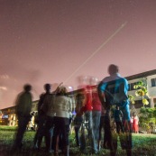 Lycee damas a Remire Montjoly Guyane. Nuit des etoiles. Telescope astronomie lunette. Observation. Laser dans le ciel.