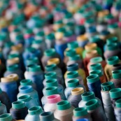 Ensemble de bobines de fils pour machines a coudre, usine en Chine.